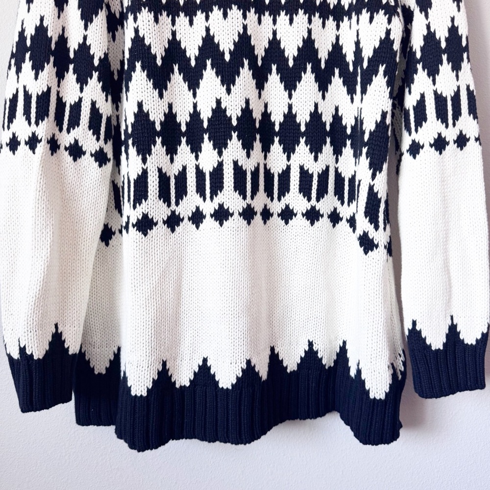 Show Me Your MuMu Sun Valley Black and White Sweater - Picture 12 of 13